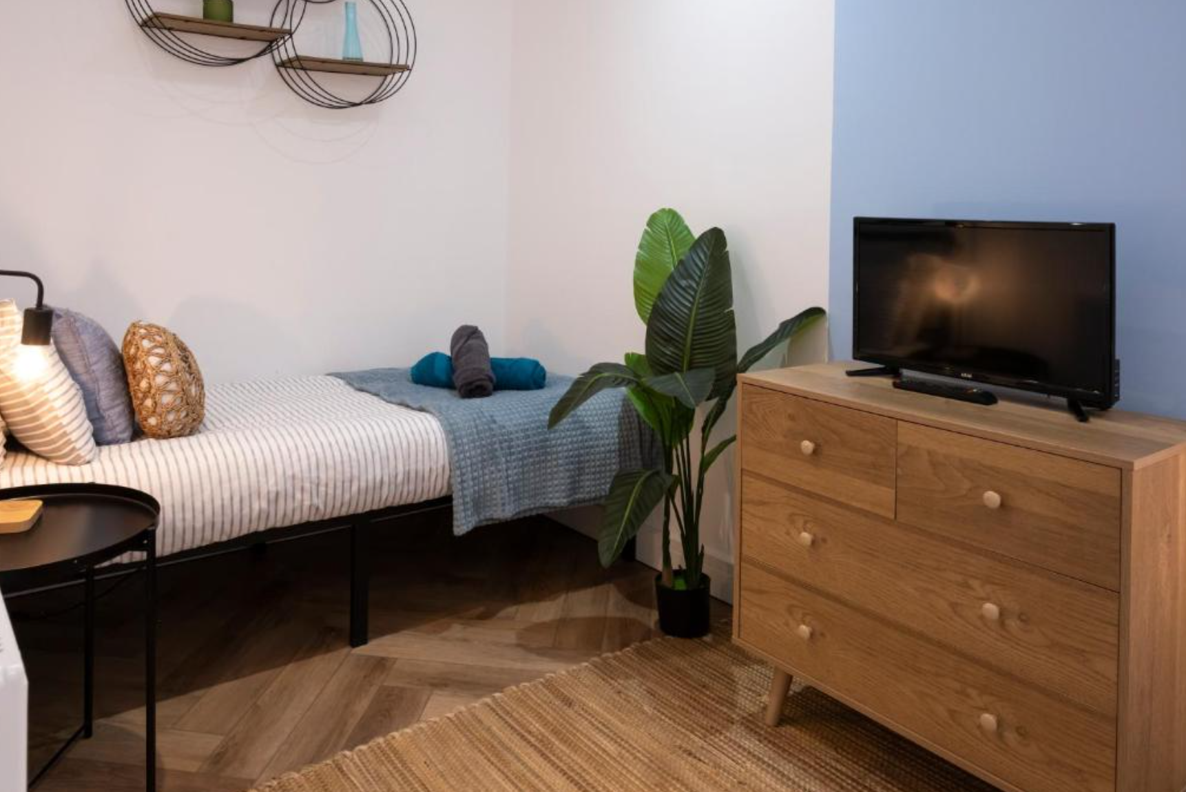 Second bedroom